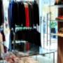 ť