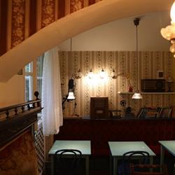 Cafe Verne