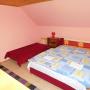 iná spálňa apartmánu