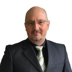 Čarnoký Štefan - RE NE AGENCY