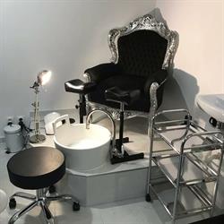 MARFA SALON manikúra / pedikúra