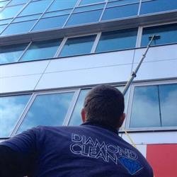 DIAMOND CLEAN s.r.o. - Profesionálne čistiace a upratovacie služby