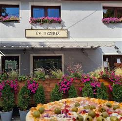 UV Club & Pizzeria