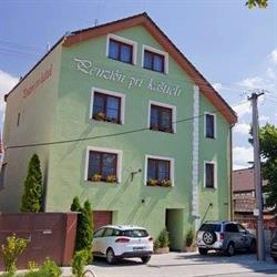 PENZION PRI KAŠTIELI - Annamária Ondíková