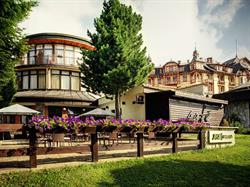 J&T Banka Café
