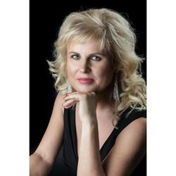 Lenka Kravarčiková  RSc., Licencovaný realitný maklér ORIN REAL