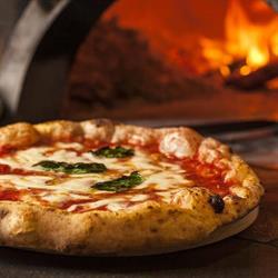 La Strega Pizzeria - Pizza Napoletana
