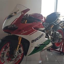 Kulo-moto - predaj a servis motocyklov .