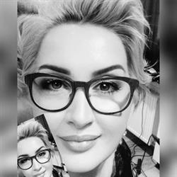 Zora Fox Kaderníctvo