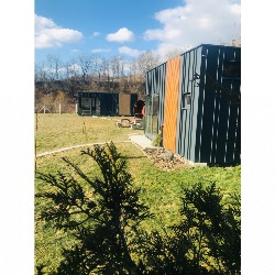 TinyHouses & Garden