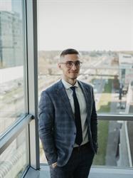 Adam Adamov - finančný sprostredkovateľ, finančný poradca