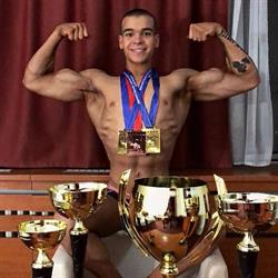 Róbert Burian - profesionálny fitness tréner