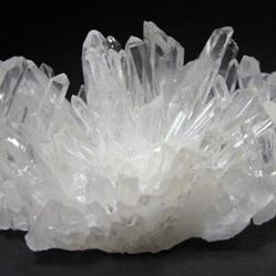 CORVICI - minerály, dizajn