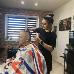 Naty Barber LM